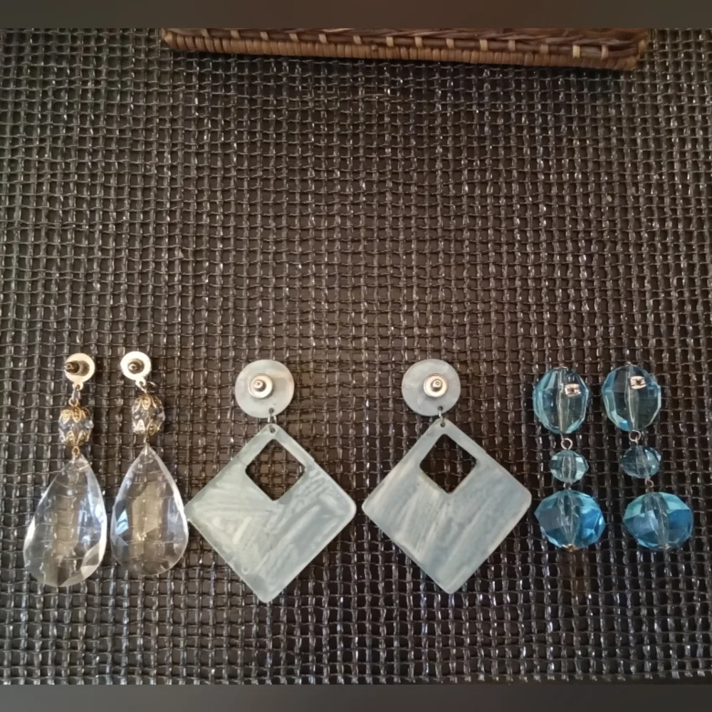 Bold Vintage Pierced Earrings Bundle - Picture 2 of 2